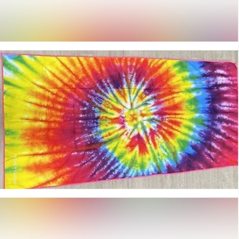 House of Cloud Microfiber Beach Towel Quick Dry Sand Free Compact Tye Die - Picture 3 of 5
